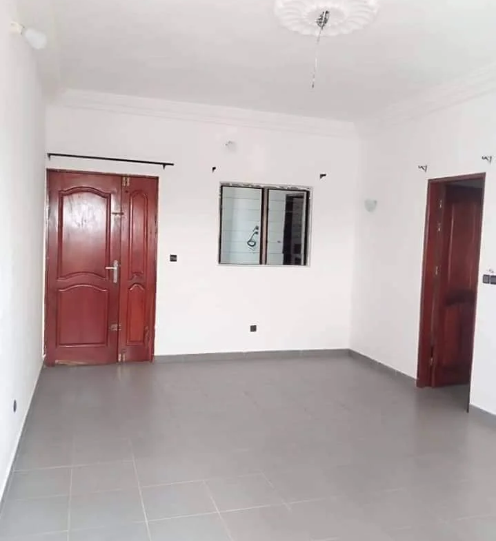 LOCATION APPARTEMENT 2 CHAMBRES A GBEGAMEY