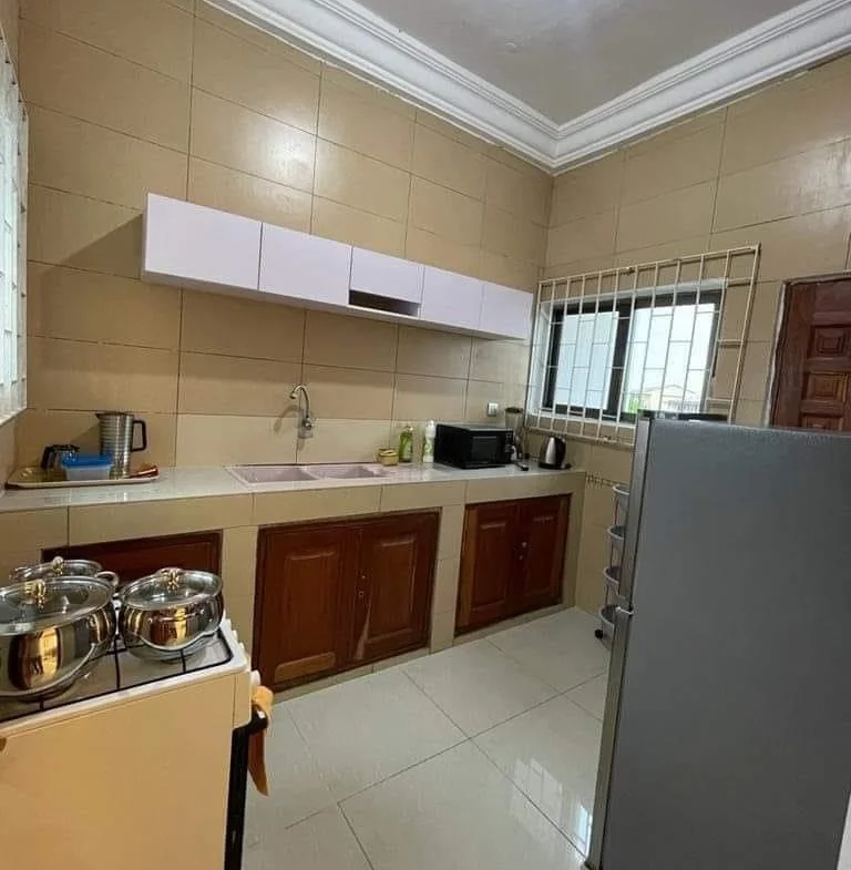 Appartement 2 chambres, meublé à louer Cadjèhoun - BENIN-IMMO