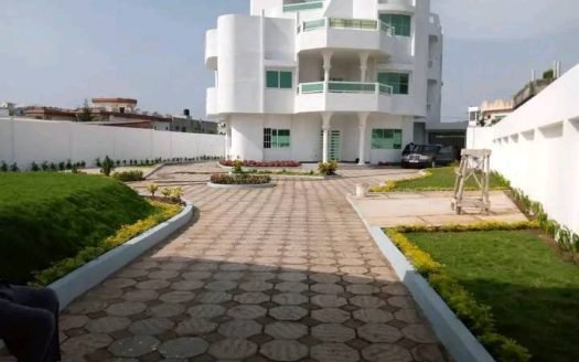 Belle villa à vendre à Cotonou Fidjrossè plage