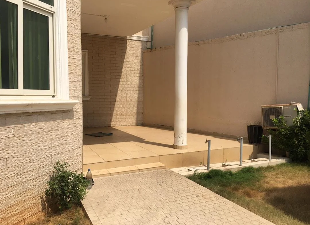 Villa à vendre EREVAN Cotonou - BENIN-IMMO