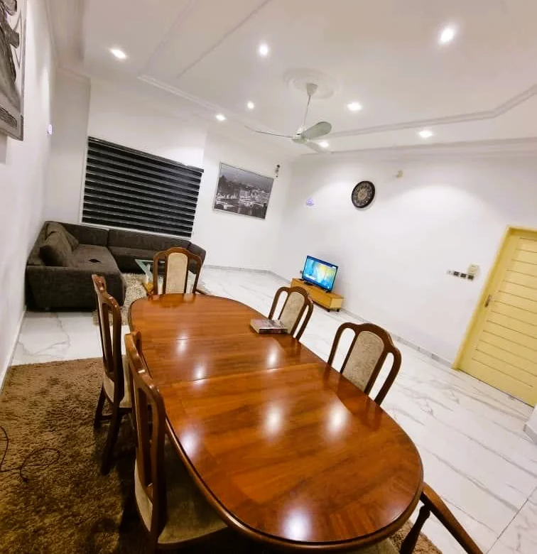 Appartement meublé avec vue sur mer Fidjrossè - BENIN-IMMO