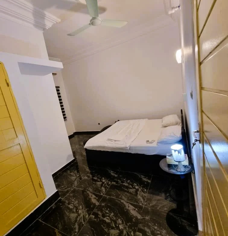 Appartement meublé avec vue sur mer Fidjrossè - BENIN-IMMO