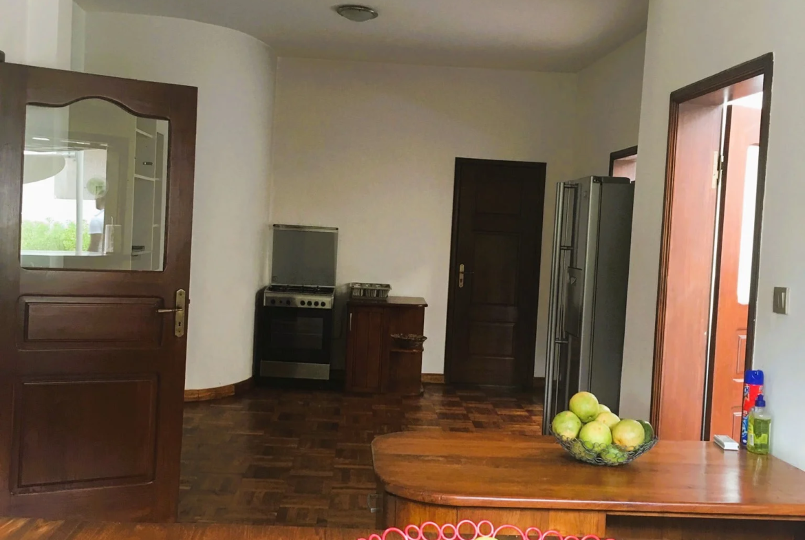 Location villa meublée avec Piscine Cotonou - BENIN-IMMO