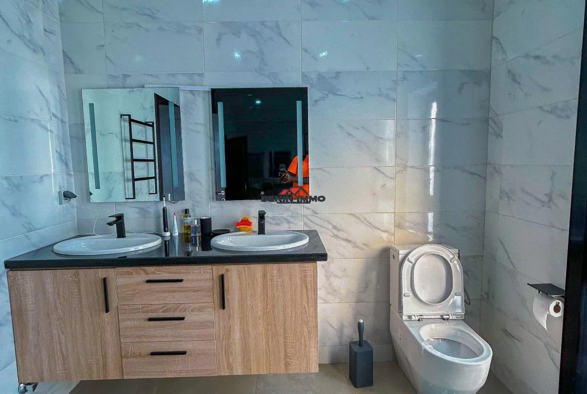 Luxueux Appartement Meublé à Fidjrossè Cotonou - BENIN-IMMO