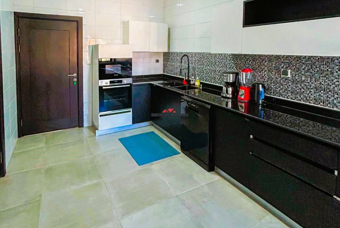 Luxueux Appartement Meublé à Fidjrossè Cotonou - BENIN-IMMO