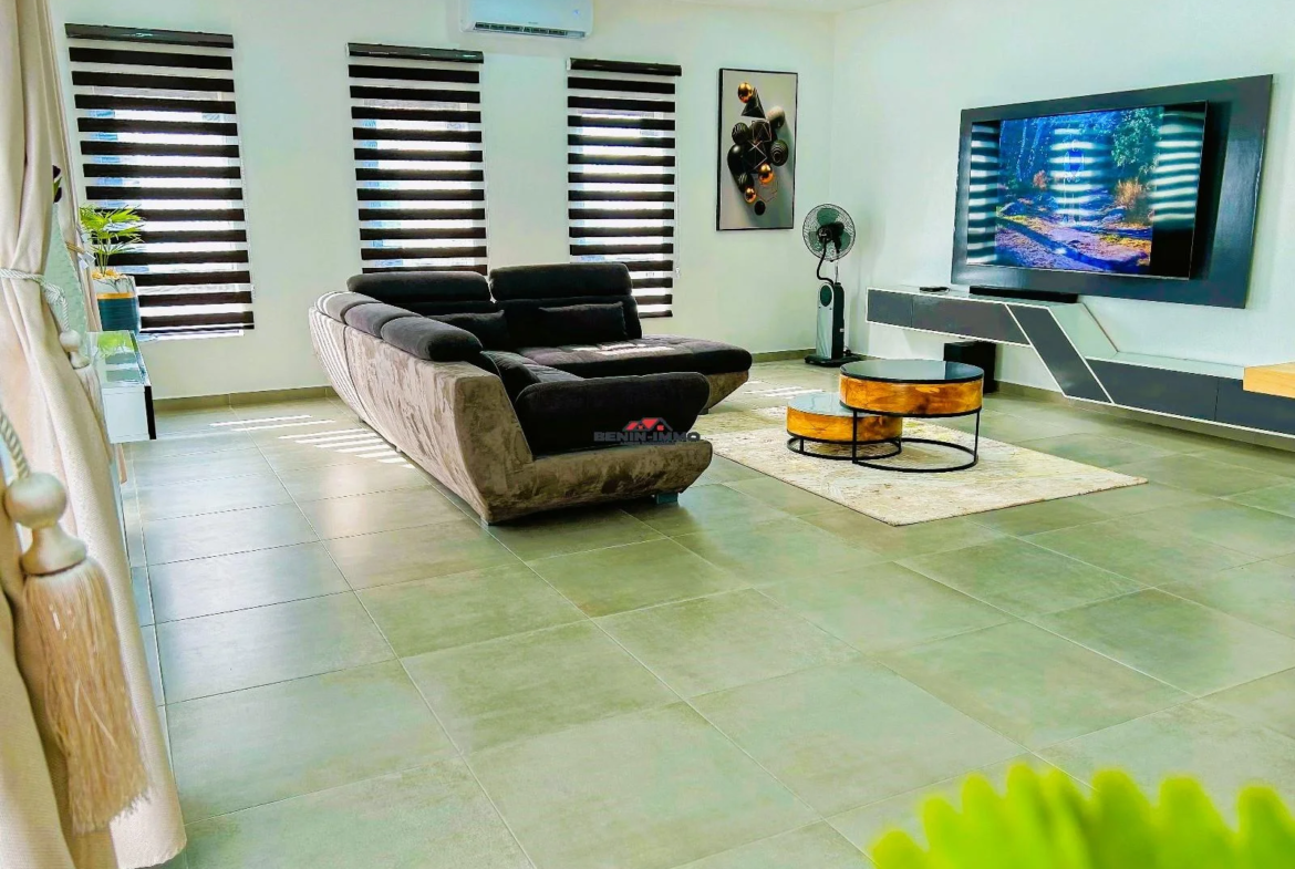 Luxueux Appartement Meublé à Fidjrossè Cotonou - BENIN-IMMO