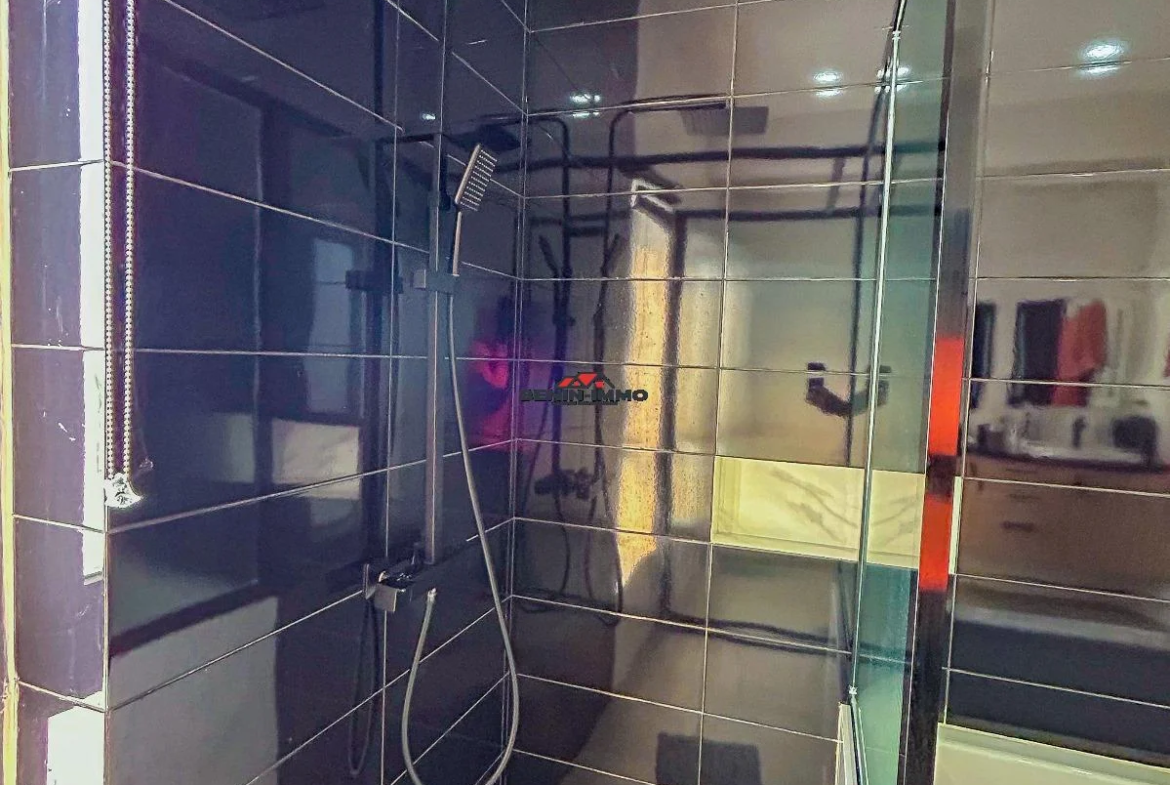 Luxueux Appartement Meublé à Fidjrossè Cotonou - BENIN-IMMO