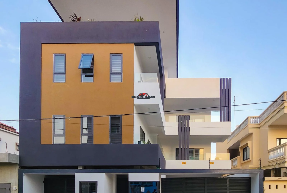 Luxueux Appartement Meublé à Fidjrossè Cotonou - BENIN-IMMO
