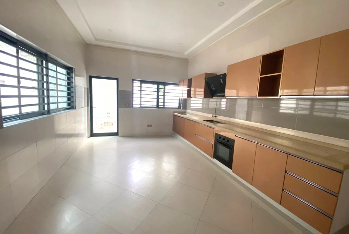 Belle villa bord de mer en location Cotonou EREVAN - BENIN-IMMO