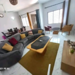 Appartement à entrée personnelle meublé à Fidjrossè