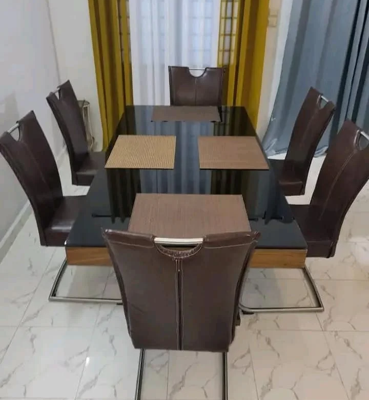 Appartement à entrée personnelle meublé à Fidjrossè - BENIN-IMMO