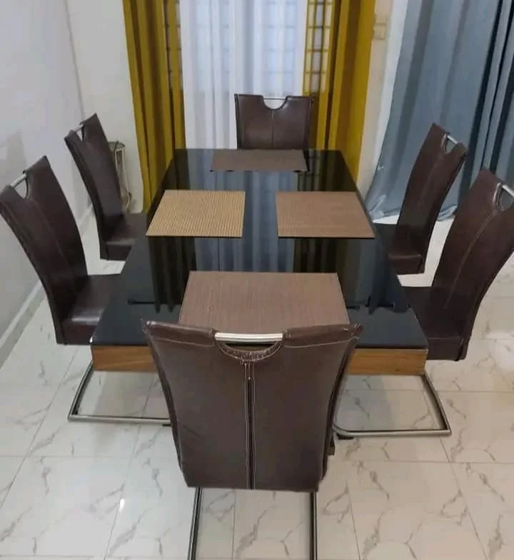 Appartement à entrée personnelle meublé à Fidjrossè - BENIN-IMMO