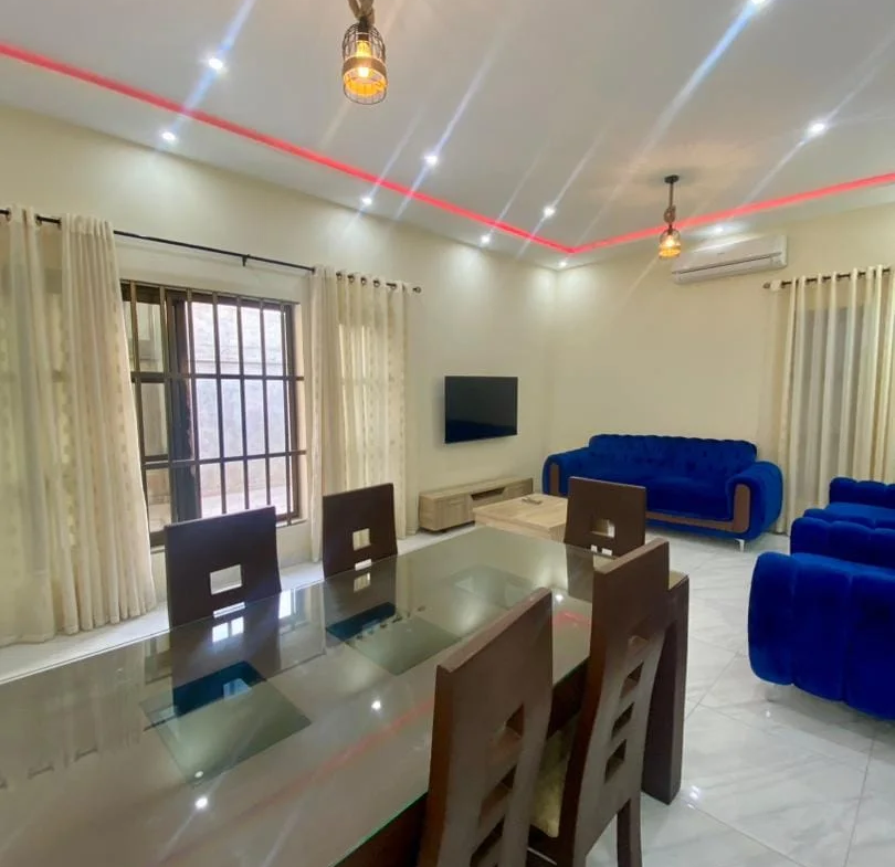 Appartements de 2 chambres salon meublés à Fidjrossè - BENIN-IMMO