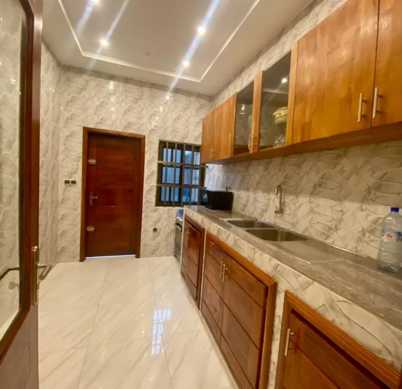 Appartements de 2 chambres salon meublés à Fidjrossè - BENIN-IMMO