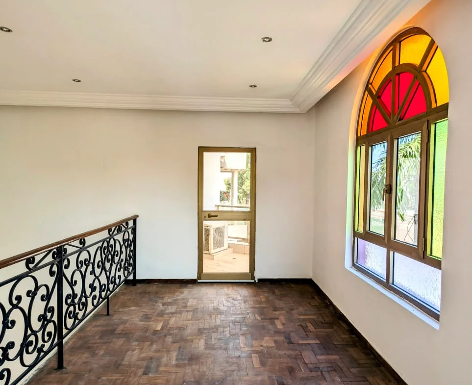 Magnifique villa 5 chambres à louer Zone Ambassades Akpakpa - BENIN-IMMO