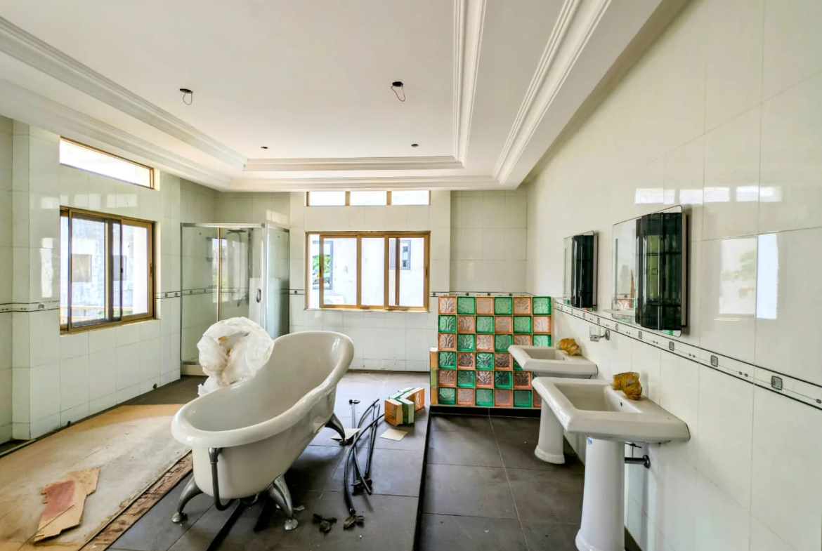 Magnifique villa 5 chambres à louer Zone Ambassades Akpakpa - BENIN-IMMO