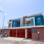 Somptueuses villas face à la mer à vendre sur la Route des Pêches Fidjrossè - BENIN-IMMO