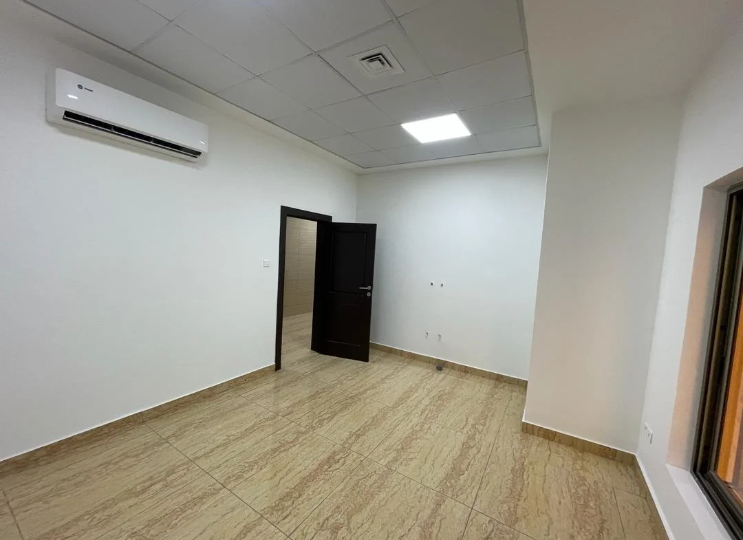 Bureaux Modernes à Louer dans un Immeuble Neuf à Cotonou Ganhi - BENIN-IMMO
