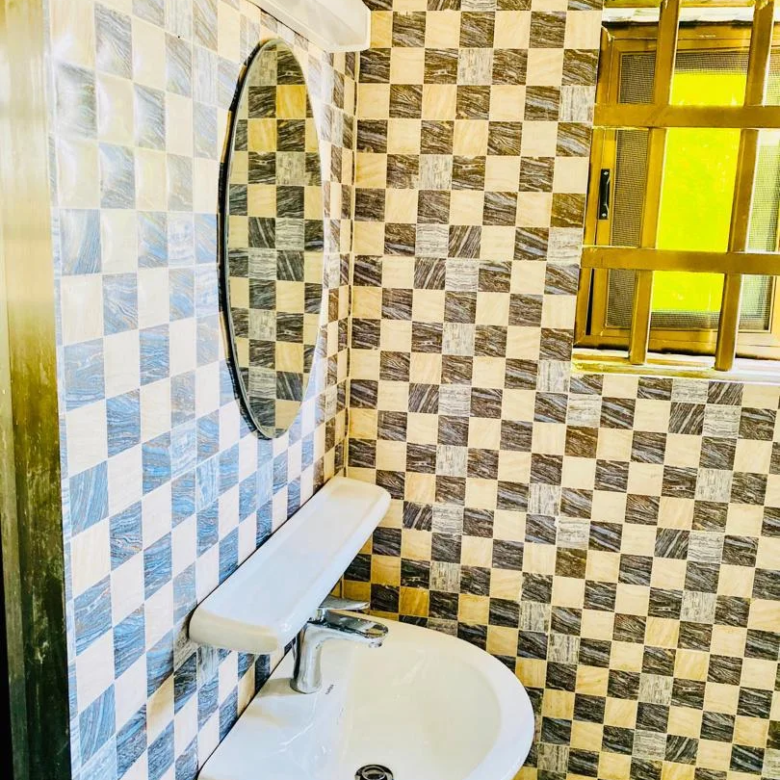 Charmant meublé à louer à Fidjrossè, zone ISMA - BENIN-IMMO