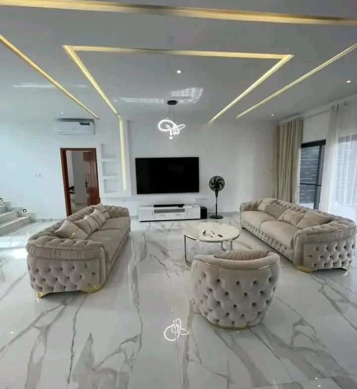 Villa Meublée de Luxe à Cotonou : Un Paradis Moderne à Akpakpa - BENIN-IMMO