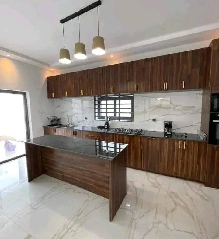 Villa Meublée de Luxe à Cotonou : Un Paradis Moderne à Akpakpa - BENIN-IMMO