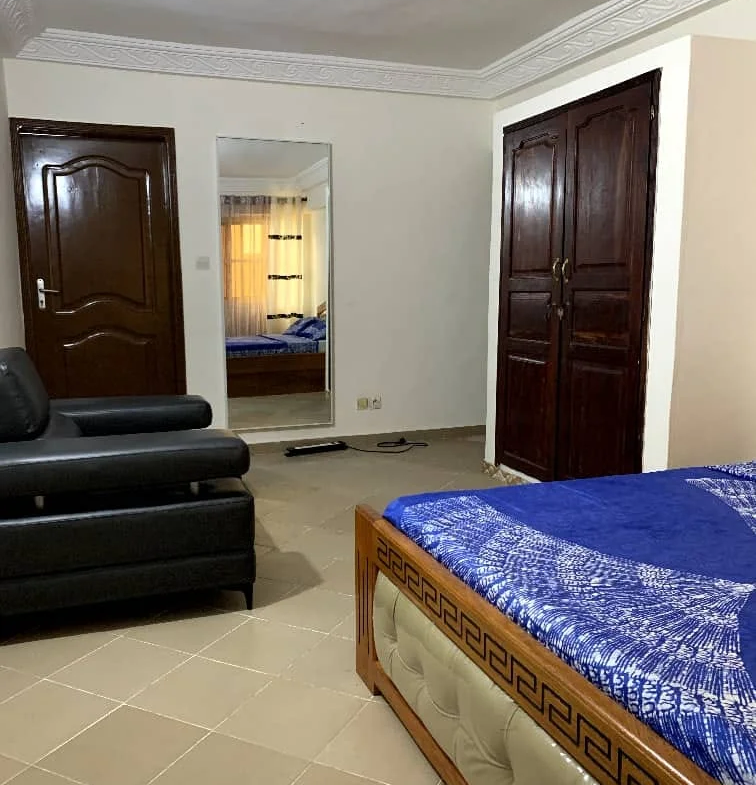 Appartement meublé une chambre salon à Fidjrossè - BENIN-IMMO