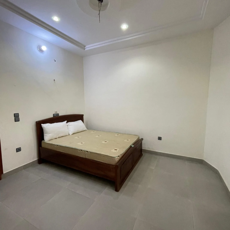 Appartement Meublé de 5 Chambres Fidjrossè Plage - BENIN-IMMO