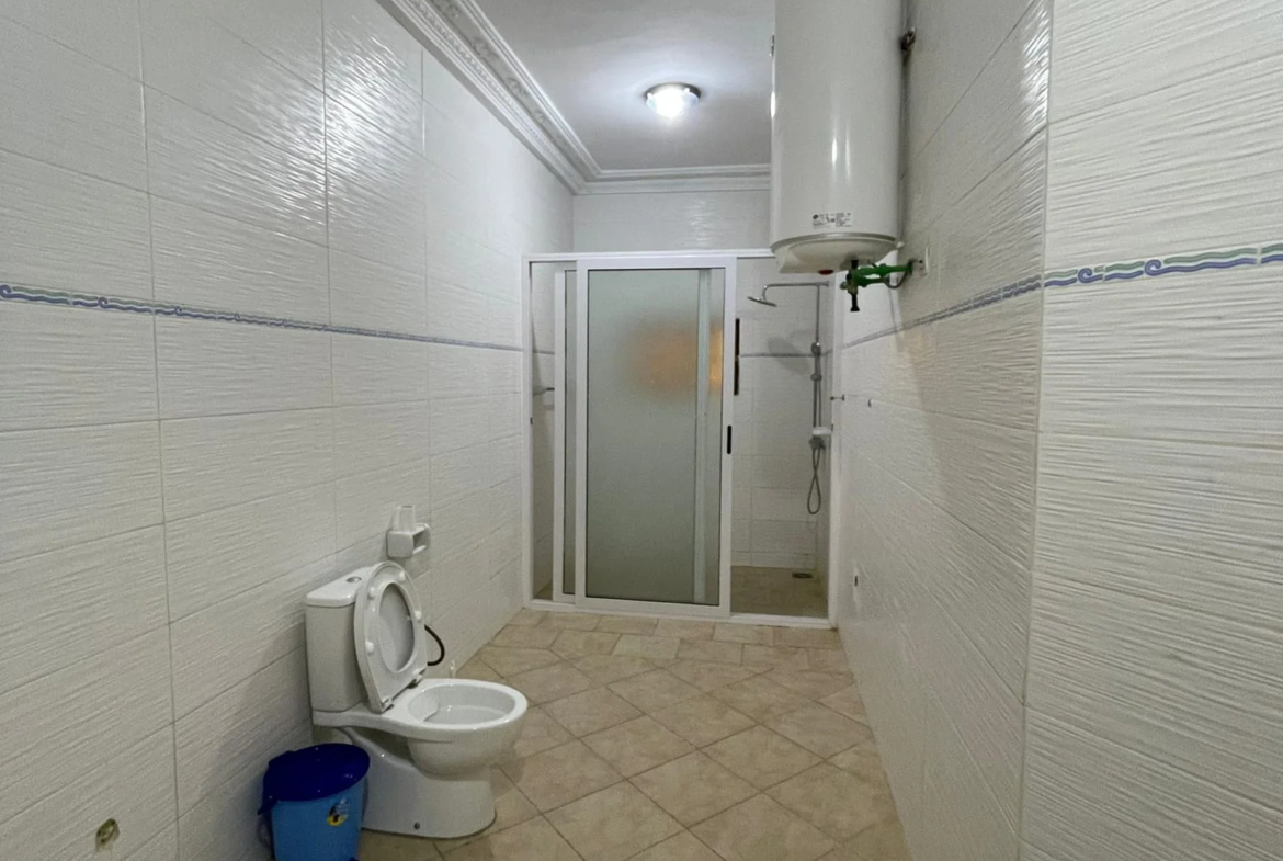 Appartement Meublé de 5 Chambres Fidjrossè Plage - BENIN-IMMO