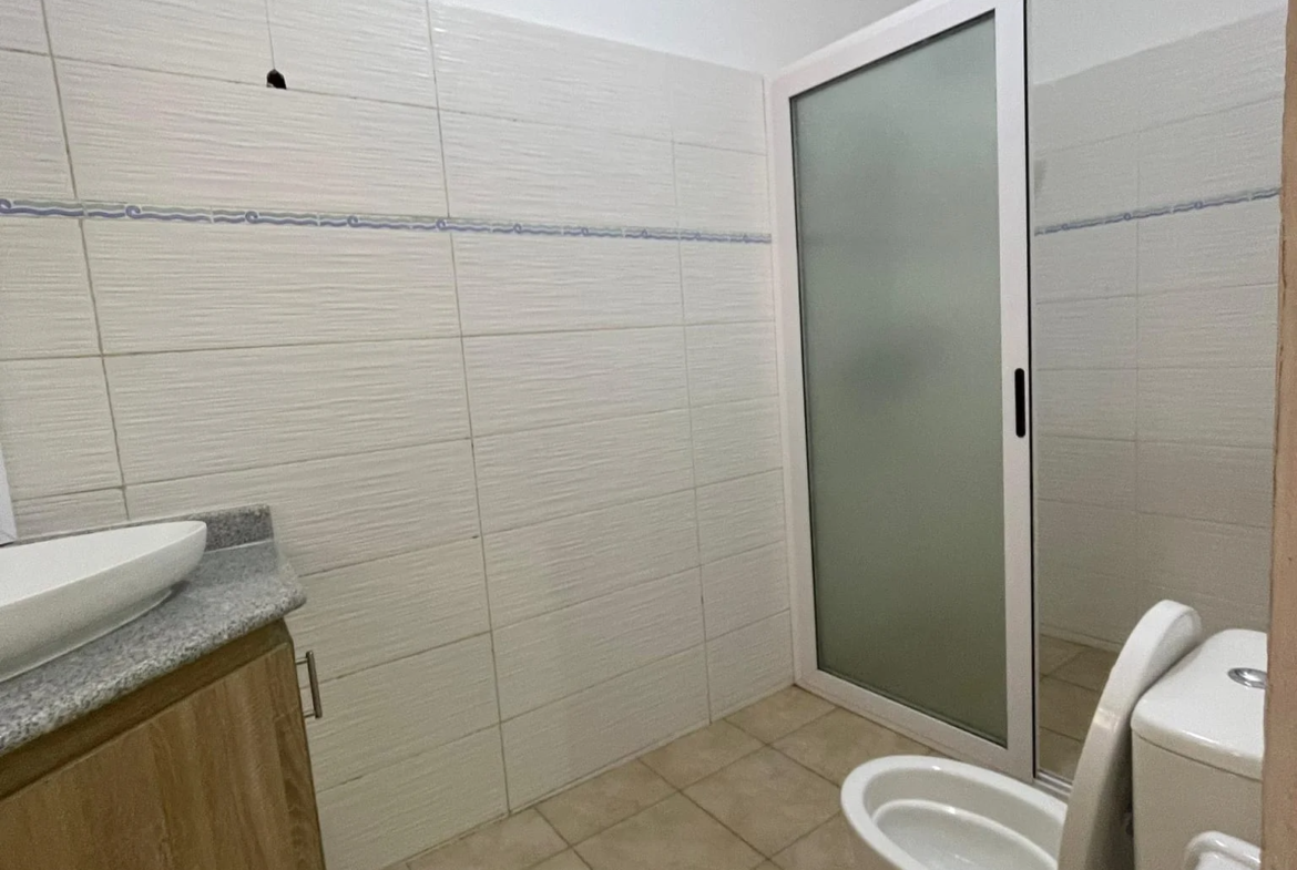Appartement Meublé de 5 Chambres Fidjrossè Plage - BENIN-IMMO