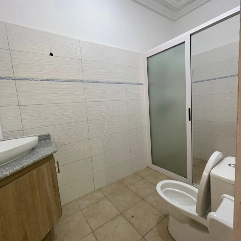 Appartement Meublé de 5 Chambres Fidjrossè Plage - BENIN-IMMO