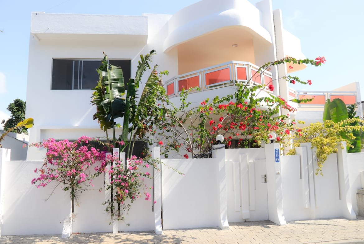 Villa 4 chambres à vendre à Haie Vive Cotonou - BENIN-IMMO