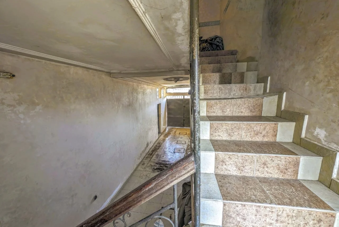Villa R+1 avec terrasse à vendre à Godomey Sèdégbé - 4 chambres - BENIN-IMMO