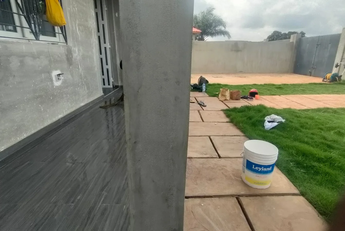 Villa à Vendre à Ouèdo Côté Yayi Boni - Nouvelle Construction - BENIN-IMMO