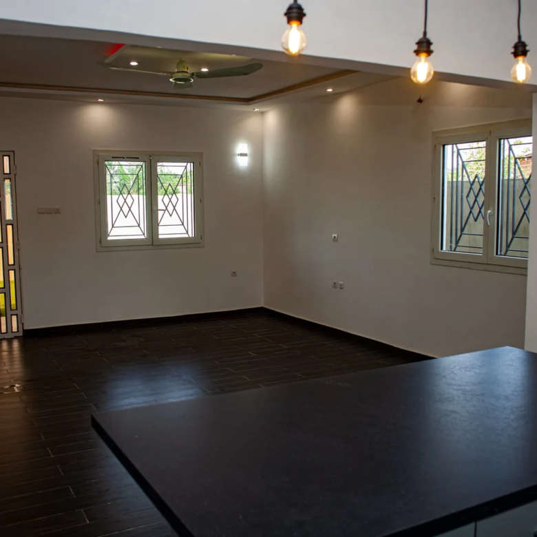 Villa à Vendre à Ouèdo Côté Yayi Boni - Nouvelle Construction - BENIN-IMMO