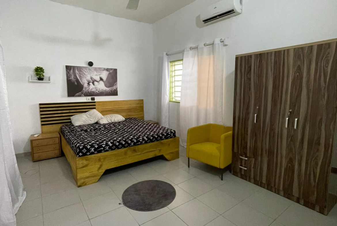 Appartement meublé 3 chambres à Fidjrossè Plage - BENIN-IMMO