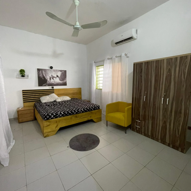 Appartement meublé 3 chambres à Fidjrossè Plage - BENIN-IMMO