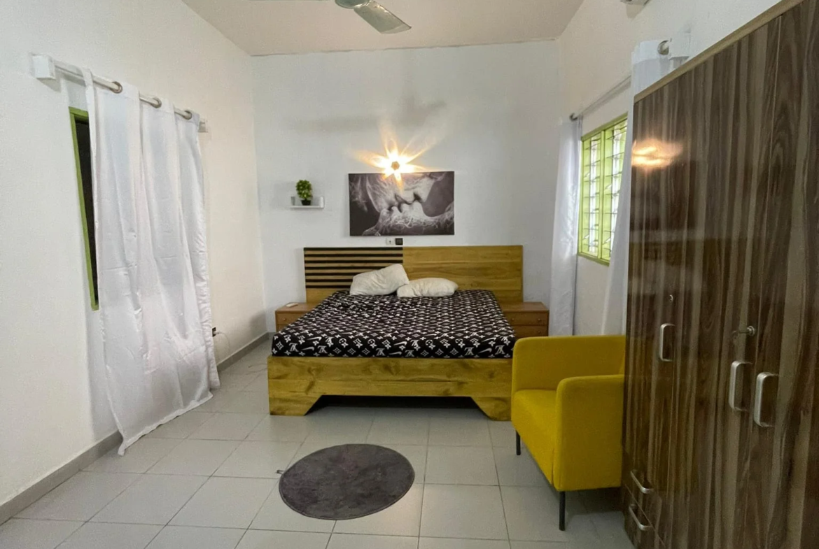 Appartement meublé 3 chambres à Fidjrossè Plage - BENIN-IMMO
