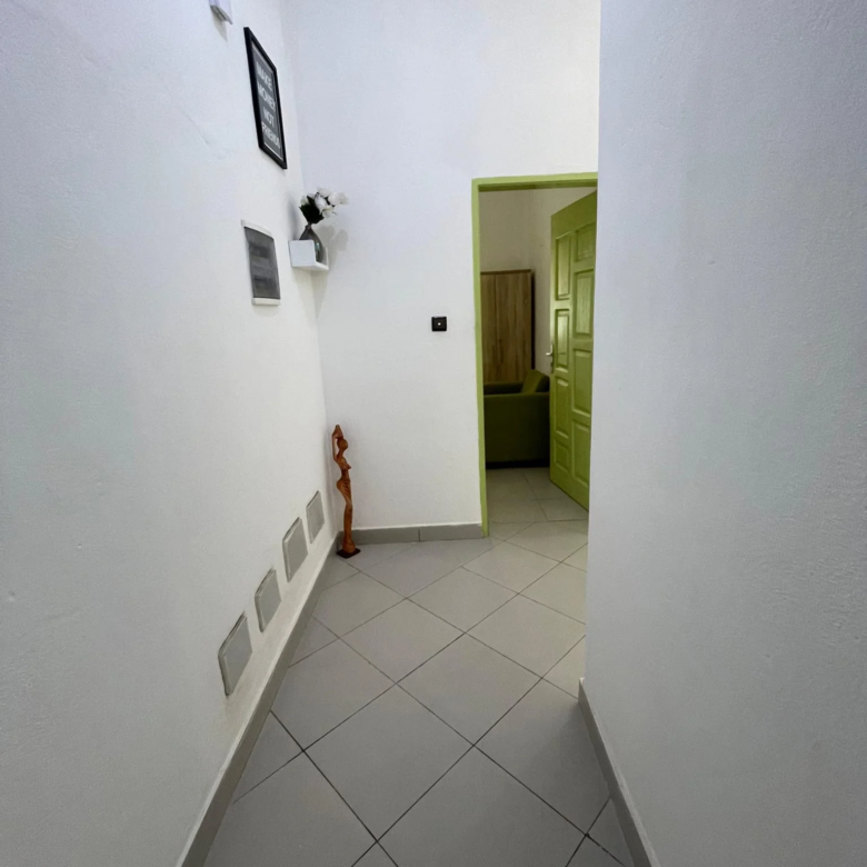 Appartement meublé 3 chambres à Fidjrossè Plage - BENIN-IMMO