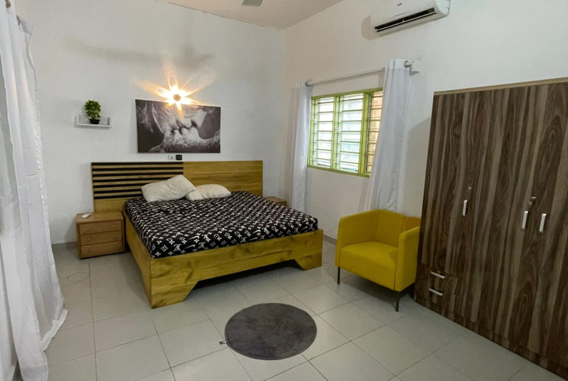Appartement meublé 3 chambres à Fidjrossè Plage - BENIN-IMMO
