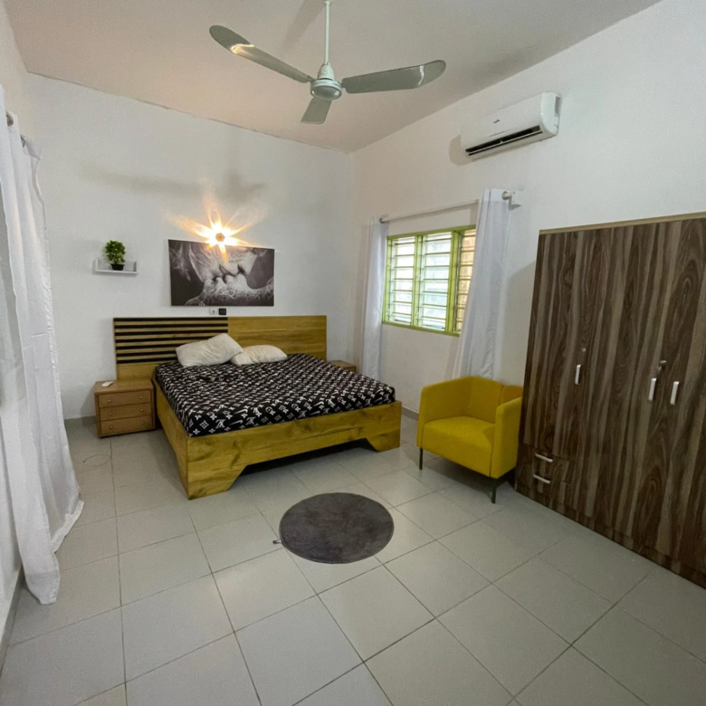 Appartement meublé 3 chambres à Fidjrossè Plage - BENIN-IMMO