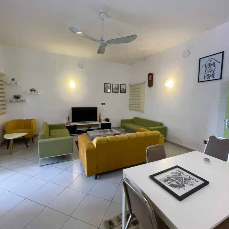 Appartement meublé 3 chambres à Fidjrossè Plage - BENIN-IMMO