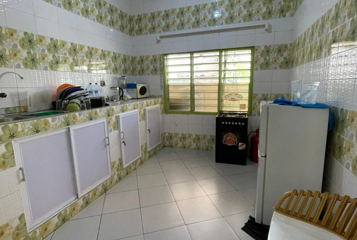 Appartement meublé 3 chambres à Fidjrossè Plage - BENIN-IMMO