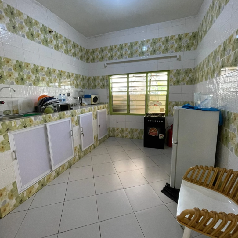 Appartement meublé 3 chambres à Fidjrossè Plage - BENIN-IMMO