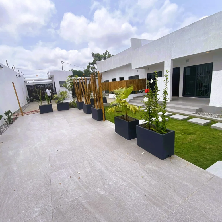 Studios Meublés de Prestige à Cadjèhoun - BENIN-IMMO