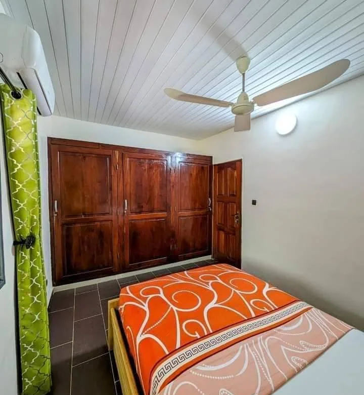 Location Villa Meublée à Fidjrossè Plage, Cotonou - BENIN-IMMO