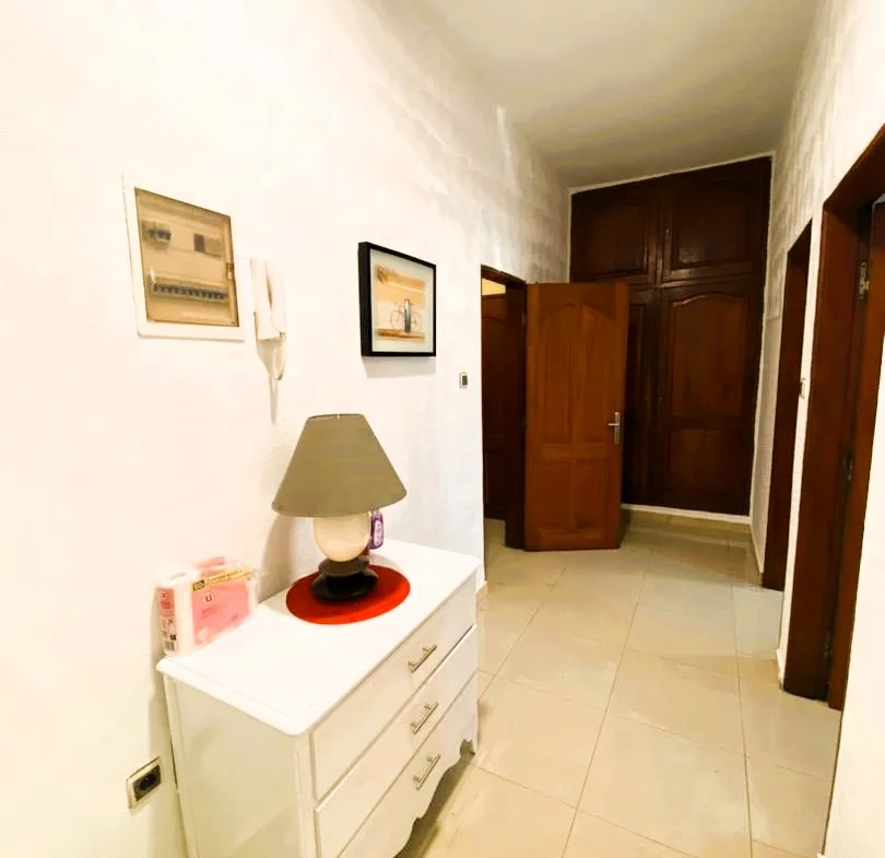 Appartement Meublé 3 Chambres Salon à Louer à Fidjrossè - BENIN-IMMO