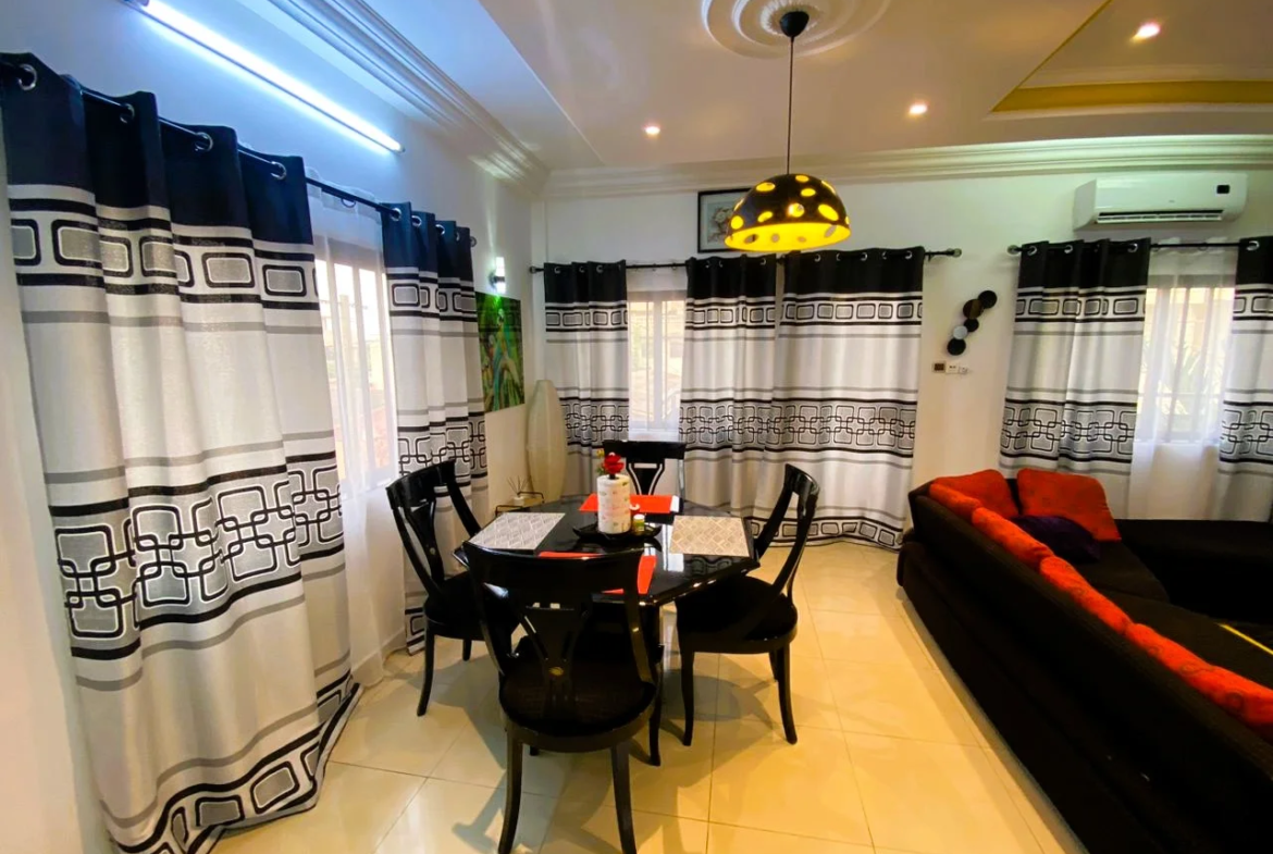 Appartement Meublé 3 Chambres Salon à Louer à Fidjrossè - BENIN-IMMO