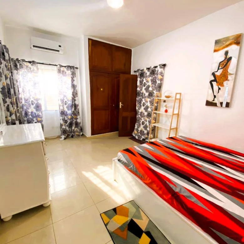 Appartement Meublé 3 Chambres Salon à Louer à Fidjrossè - BENIN-IMMO