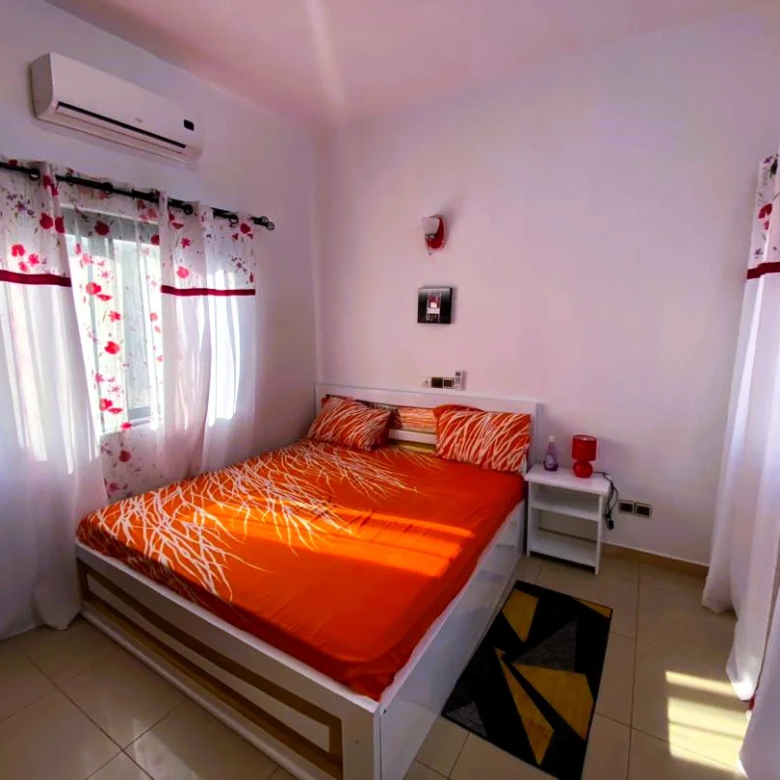Appartement Meublé 3 Chambres Salon à Louer à Fidjrossè - BENIN-IMMO