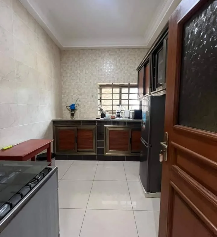 Appartement Meublé de 3 Chambres à Louer – Fidjrossè Togbin Plage - BENIN-IMMO